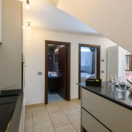 Gorgeous In Terre Roveresche