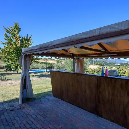 Gorgeous In Terre Roveresche Casa de Férias